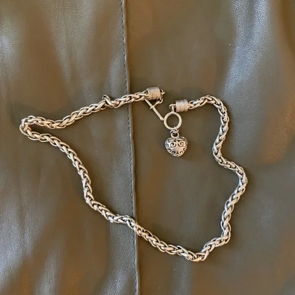 Authentic John Hardy Elegant Silver 925 Heart
Charm braided chain with necklace. - Picture 5 of 10